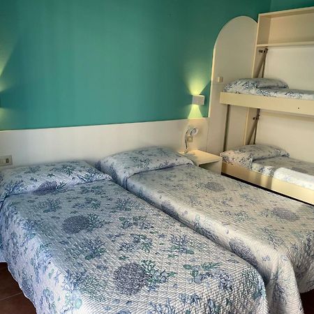 Hotel Portofino ลิโดดิเยโซโล ภายนอก รูปภาพ