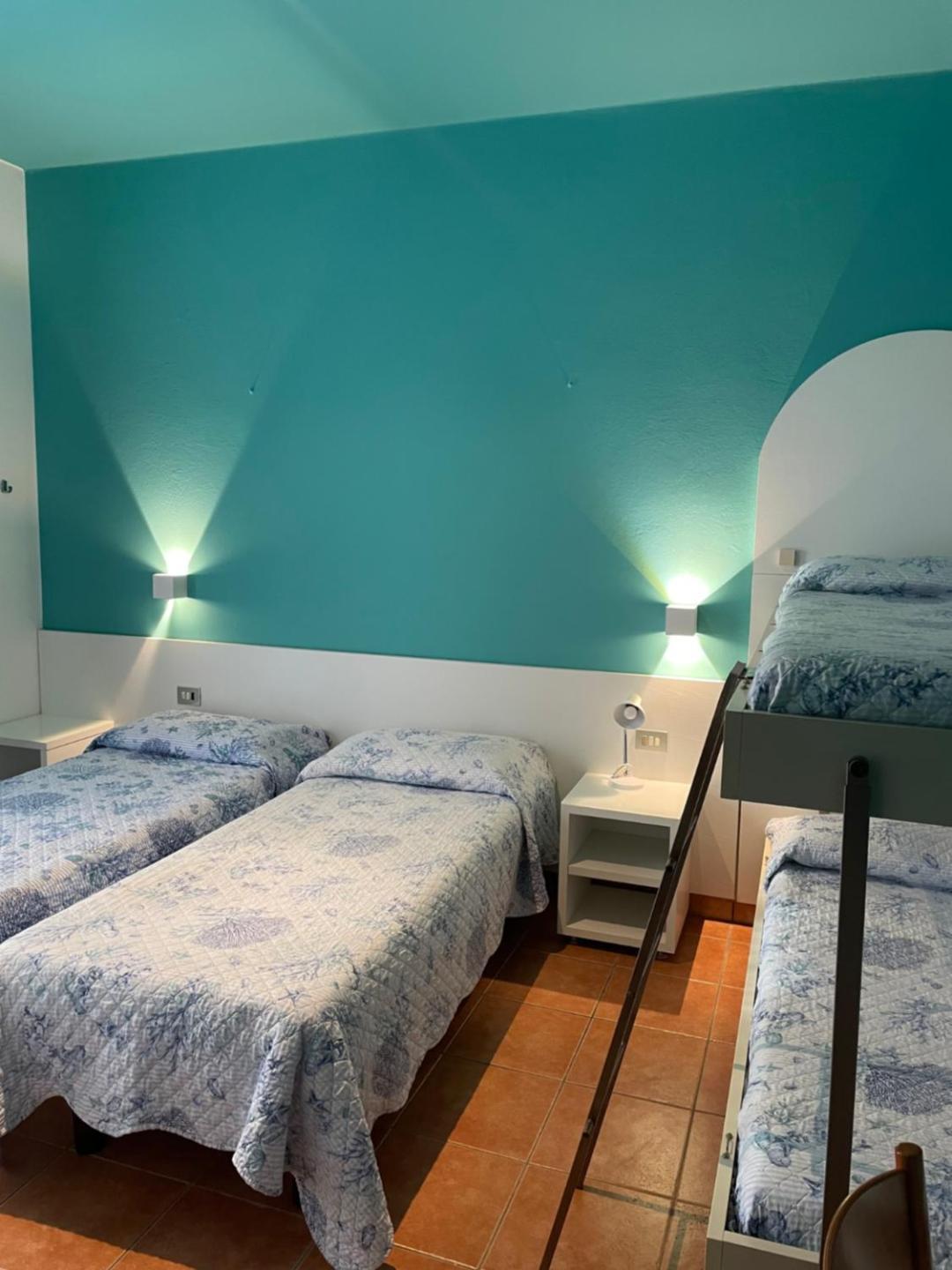 Hotel Portofino ลิโดดิเยโซโล ภายนอก รูปภาพ