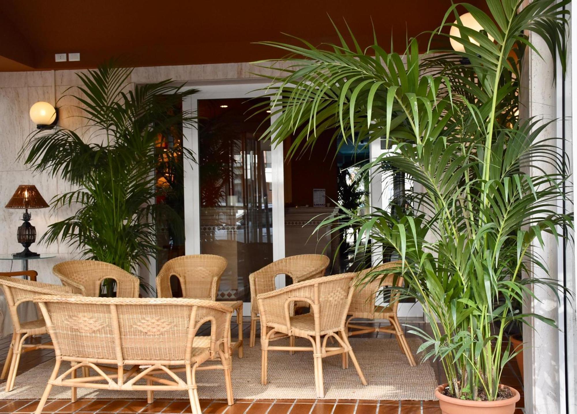 Hotel Portofino ลิโดดิเยโซโล ภายนอก รูปภาพ