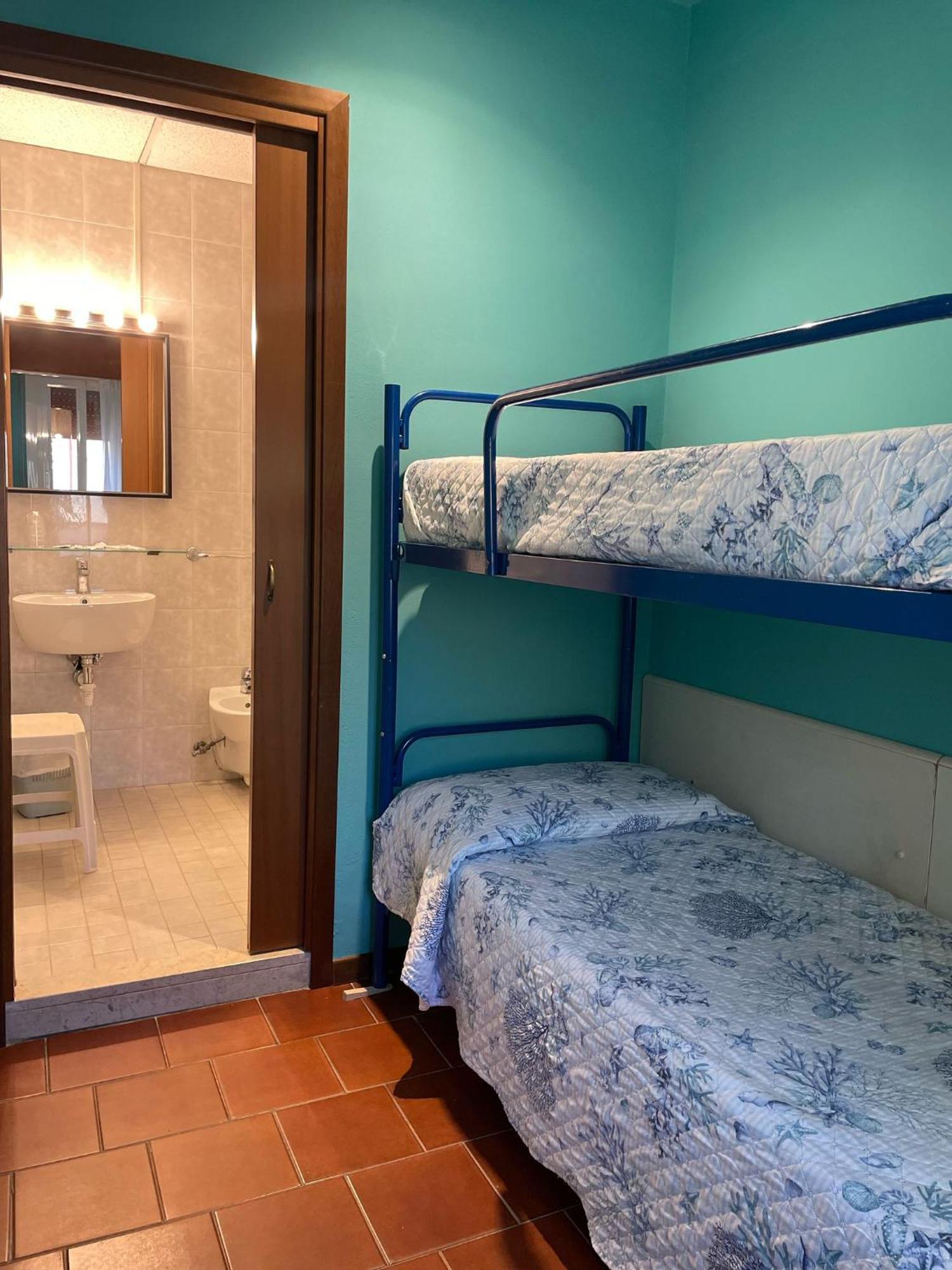 Hotel Portofino ลิโดดิเยโซโล ภายนอก รูปภาพ
